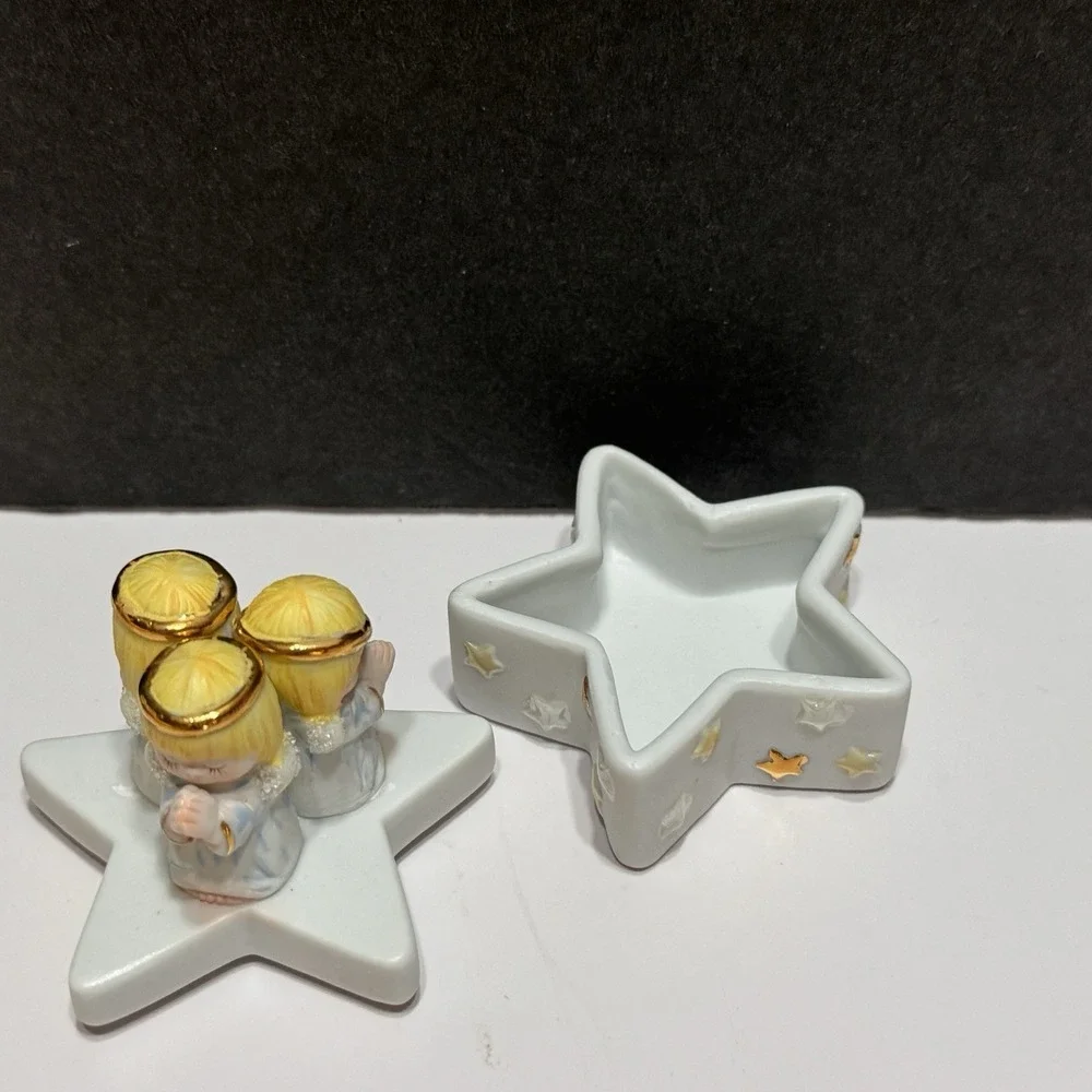VTG Hallmark Porcelain Mini Star Shaped Trinket Box With 3 Praying Angels
